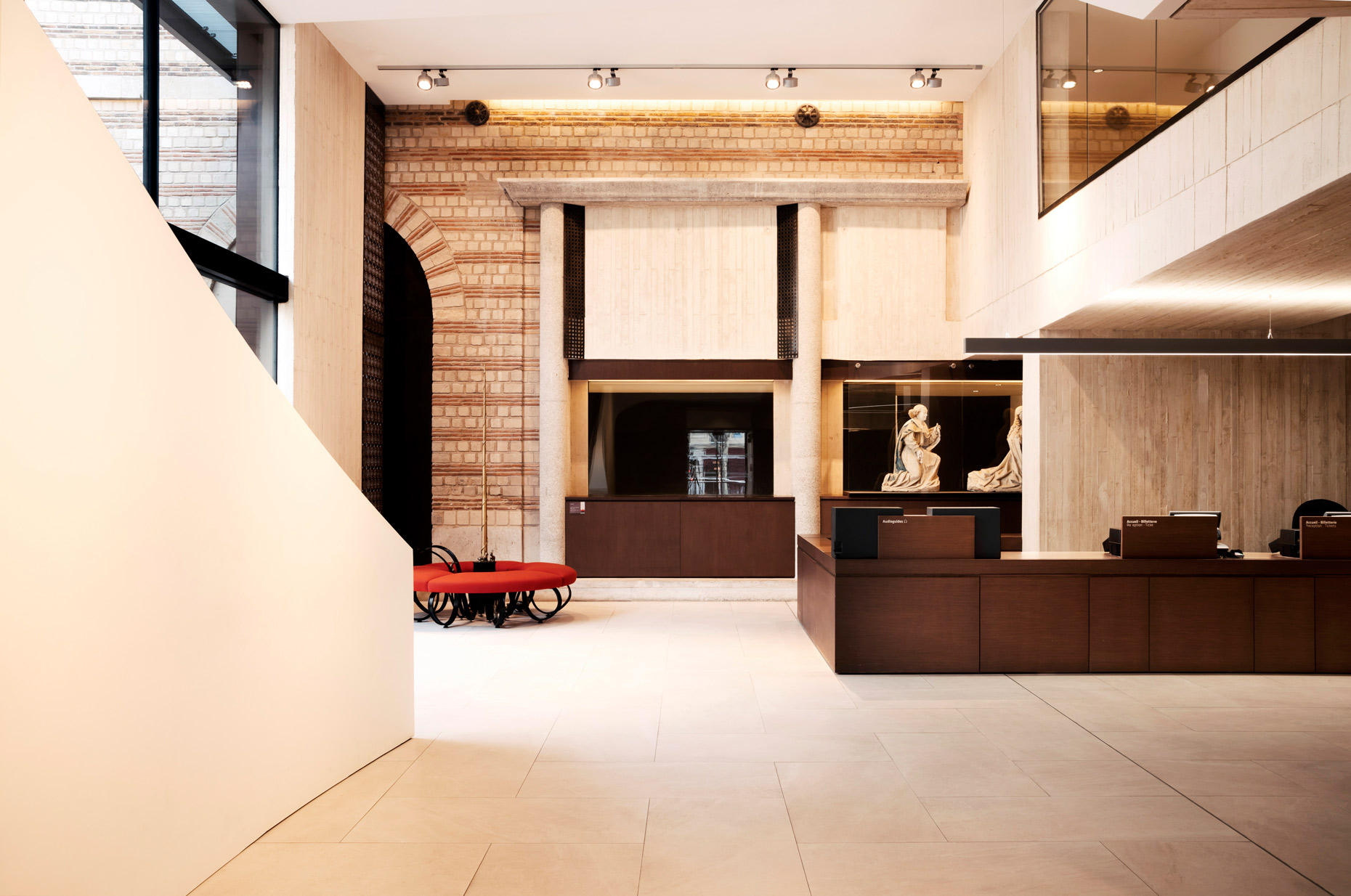 Client: Aurige - Accueil du Musée de Cluny, Paris V - Bernard Desmoulin